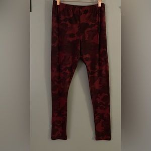 Red camo leggings, size large, brand Pink Rose.